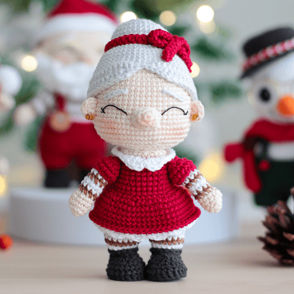 Mrs. Claus main image