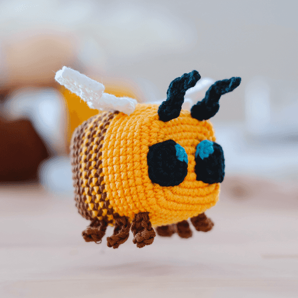 Minecraft Bee main image